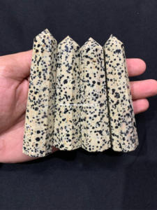 Venta al por mayor Natural curación dálmata jaspe punta varita Torre Muntaha ágata Feng Shui decoración piedra tema venta al por mayor cristal - Product Image 2