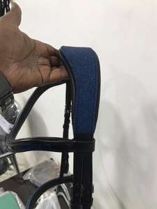 Brida de lujo para caballo con purpurina y frontal de hematita a juego, forro de neopreno, disponible en múltiples opciones de color. - Product Image 6