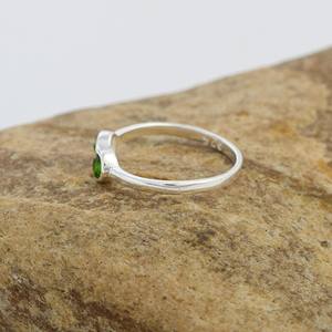 Anillo ajustable minimalista de Plata de Ley 925 personalizado, anillo de piedras preciosas de diópsido cromado, joyería fina de moda para ella - Product Image 4