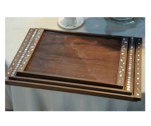 Plateau de service en bois d'acacia brun et blanc de style arabe, cadeau de Ramadan et de l'Aïd, incrustation de nacre, ensemble de trois pièces, taille personnalisable - Product Image 1