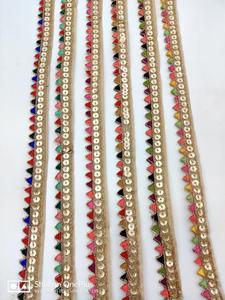 ริบบิ้นและลูกไม้ปักลายดอกไม้หลากสีสันและลวดลาย เหมาะสำหรับร้านขายริบบิ้น - Product Image 5