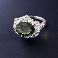 Bague classique de créateur en Moldavite ovale, argent sterling 925, zircone cubique, meilleure joaillerie fine pour femme, sertissage clos, mariage