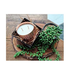 Bougeoir en métal avec finition dorée Parfait pour les événements de Noël et les fournitures ménagères élégantes - Product Image 6