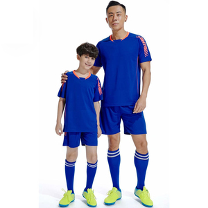 Últimas Tendencias 2026: Camisetas de Fútbol Personalizadas, Uniformes de Equipo, Poliéster/Algodón, Secado Rápido, Transpirables, Ajuste Atlético, Entrenamiento, Venta al por Mayor - Product Image 1