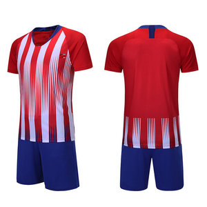 Uniforme de Fútbol Azul y Blanco Transpirable de Manga Corta Personalizado en Tela 100% Poliéster Uniforme Deportivo de Alta Calidad - Product Image 5