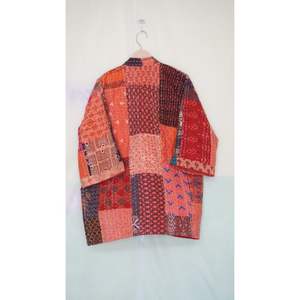 Veste d'hiver pour femme, longue, multicolores, patchwork floral, matelassée, 100% coton Kantha, manches longues - Product Image 3