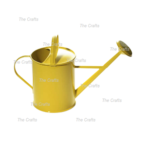 Arrosoir de taille et de forme personnalisées en métal vert et or pour une utilisation extérieure et intérieure - Product Image 4