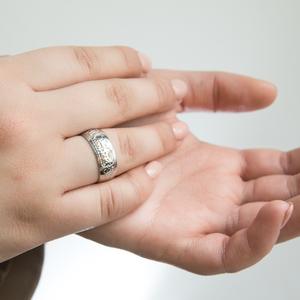 แหวนตราประทับของชาวมุสลิมที่สง่างาม,แหวนชุบสังกะสีเงินแท้925แหวนเซอร์โคเนียลูกบาศก์แทรกด้วยตัวอักษรในเครื่องประดับแหวนภาษาอาหรับ - Product Image 5