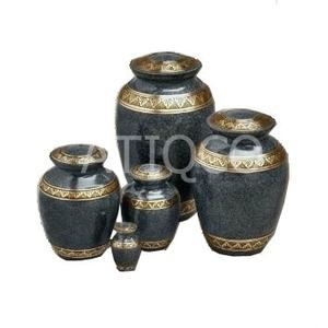 Urne funéraire de crémation en laiton massif nickelé doré Urne souvenir au design moderne pour honorer les souvenirs et pour l'amour - Product Image 3