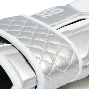 Gants de boxe en cuir de vachette de haute qualité avec logo personnalisé, lacets et fermeture à boucle et crochet, tailles 8oz-16oz, gants de boxe professionnels - Product Image 3