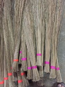 Palos de Escoba de Coco Hechos a Mano/Palo de Escoba de Hoja de Coco Natural/Palos de Escoba de Nipah Vietnam (Lee Tran: 0084987731263) - Product Image 2
