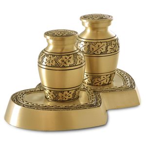 Urna de cremación de pareja de recuerdo para cenizas urnas decorativas de latón metálico últimos diseños urnas funerarias dobles suministros al por mayor - Product Image 1