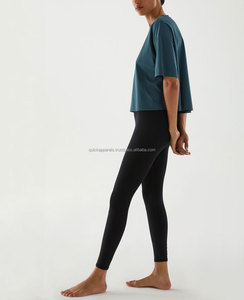 T-shirt court en coton premium pour femme, coupe ajustée décontractée, avec étiquettes tissées personnalisées pour marque privée, fabrication usine - Product Image 4