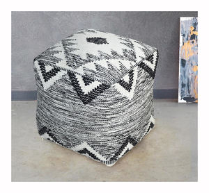 Taburete puff cuadrado de algodón, taburete suave y fuerte, otomano, negro y blanco, kilim, gran oferta - Product Image 1