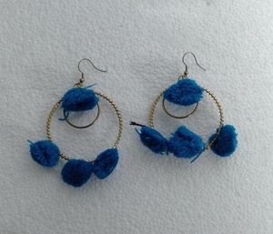 Style indien métal avec bleu Tussle charme boucle d'oreille bijoux modèles inde 2024 pour femme photos cadeau blanc fête à la mode - Product Image 5