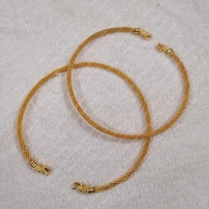 Anneau de cou Viking en bronze TT-7408 Fenris de style torsadé en cuivre avec détail de boucle - Product Image 3