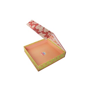 Caja de Embalaje de Papel Rígido con Cierre Magnético, Impresión Personalizada, Venta al Por Mayor de Fábrica, Caja de Regalo Plegable de Lujo - Product Image 2
