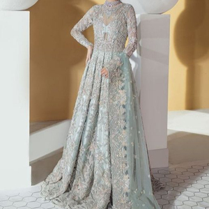NUEVO PISO DE NOVIA DE MODA-LONGITUD CON HEAVY DUPATTA-CON-Adornado en piedra de cuentas de cristal y trabajo RESHAM para boda @ 2024 - Product Image 1