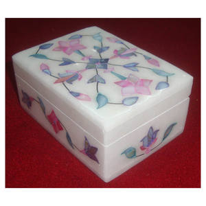 Caja de joyería de mármol personalizada, Diseño Artesanal e incrustado - Product Image 1