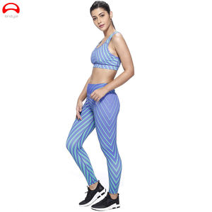 Conjunto de Yoga acanalado de cintura alta OEM 2024, sujetador de manga larga, mallas de entrenamiento de talla grande para Fitness, nuevo diseño, chaquetas estampadas sólidas, pantalones cortos - Product Image 2