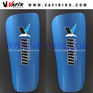 Protège-tibia en fibre de carbone et matériau EVA élastique et plastique pour la protection sportive - Product Image 4