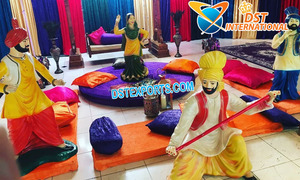 Statues de mariage à thème punjabi traditionnel meilleure qualité Statues punjabi en fibre de mariage Statues de mariage de culture punjabi exclusives - Product Image 2
