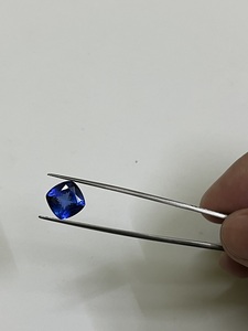 เบาะ Tanzanite ธรรมชาติคุณภาพดีสีฟ้าทำพลอยกะรัต6.27โดย Sadiya International - Product Image 5