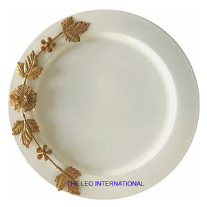 Plato Decorativo de Metal con Hojas Doradas, Modelo Redondo con Forma de Hoja, Creativo, con Acabado Esmaltado - Product Image 1