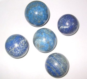 Obtener Esferas de lapislázuli en línea: Esferas de lapislázuli a la venta piedra curativa Reiki decoración del hogar - Product Image 1