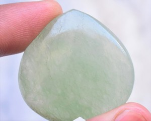 Wholesale Crystal Natural Green Aventurine <b>Heart</b> <b>Shape</b> Human <b>Heart</b> Love Pendant Gift - Product Image 3
