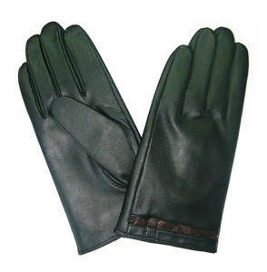 Protectores de Manos para Coche de Piel de Oveja Hechos a Medida, Unisex, Diseño Personalizado, Tallas, Logotipos y Combinaciones de Colores - Product Image 1