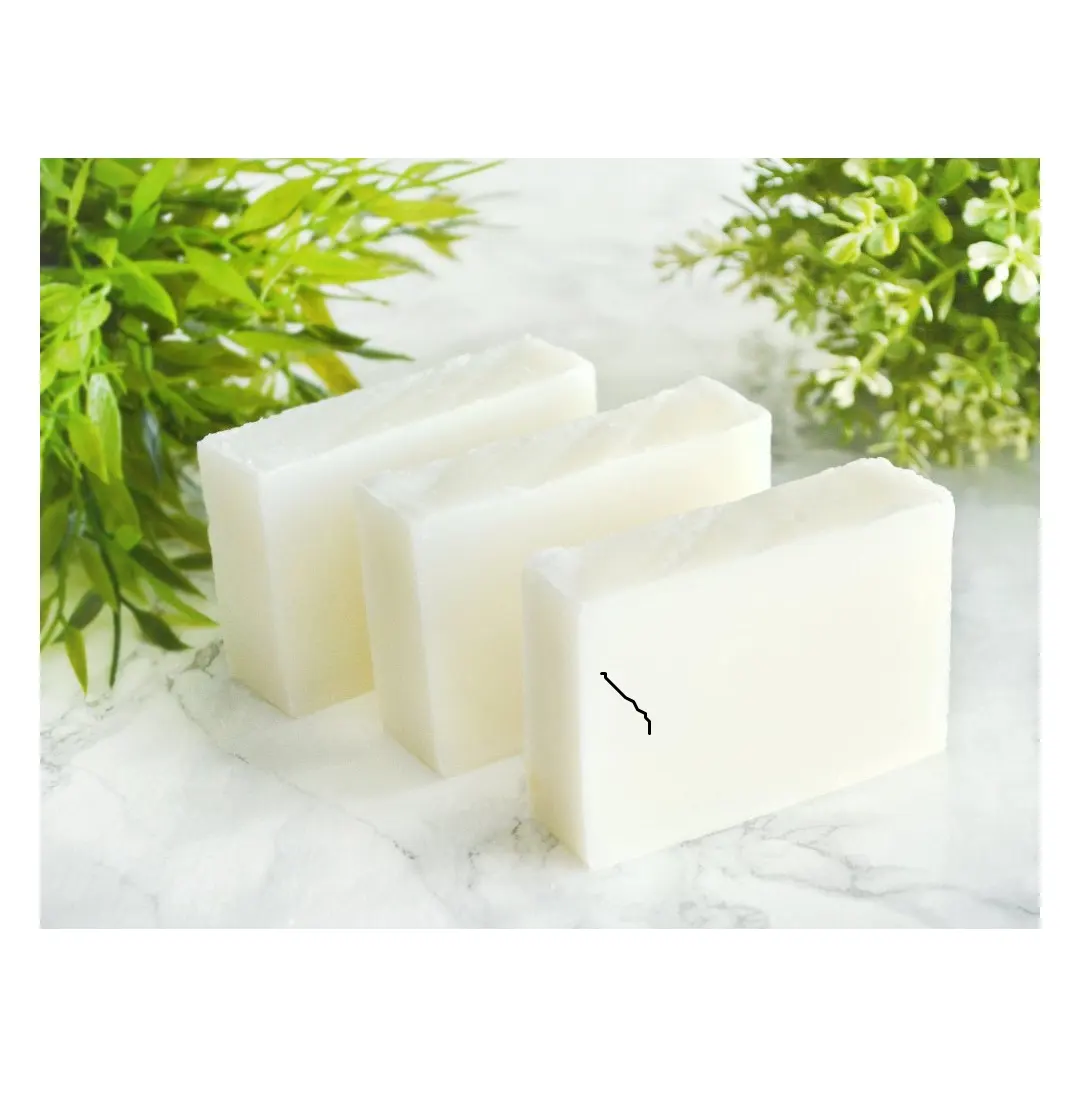 Мыло нарезное из основы. Кастильское масло. Мыло сыр. Масло мыльная основа. Прозрачное мыло кристальное.