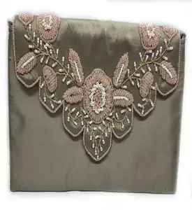 粉色小串珠设计绿色布质手提包，带翻盖
