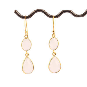 Pendientes colgantes de doble piedra, ovalados, de calcedonia blanca, conjunto de bisel chapado en oro, pendientes colgantes de alambre para la oreja, regalo - Product Image 1