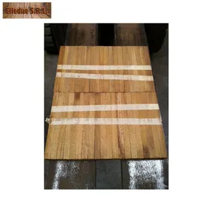 Suelo de madera para suelo de madera dura industrial Iroko de parquet macizo de alta demanda disponible a un precio razonable