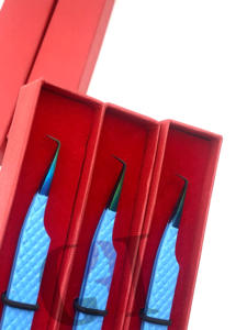 แหนบต่อขนตา90องศาทำจากสเตนเลสสตีลเคลือบผงสีฟ้าพร้อมปลายสายรุ้ง - Product Image 3