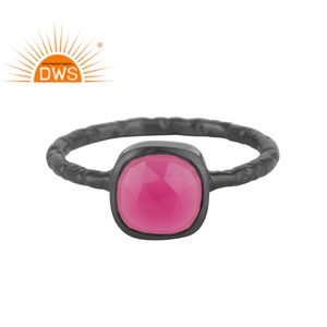 Anillo de Plata de Ley 925 chapado en rodio para mujer, joyería de fabricante de joyas, Gema de Calcedonia rosa, joyería al por mayor - Product Image 1