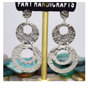 Pendientes de fiesta de playa de verano chino 2026, joyería, pendientes redondos de Navidad, pendientes redondos rojos con cuentas, joyería - Product Image 4