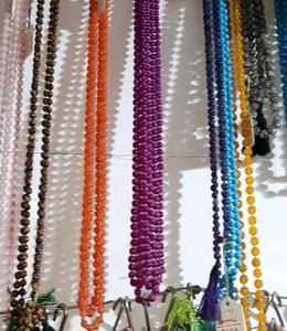 Perles rondes facettées en labradorite naturelle multicolores, avec certification IGI, pour la fabrication de bijoux - Product Image 6