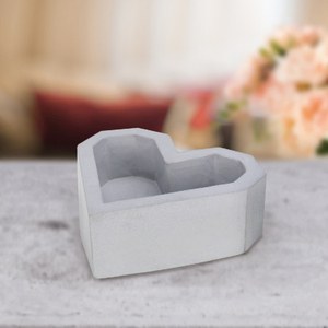 <b>Heart</b> <b>Shape</b> Concrete Jewelry Holder 85x80x33mm Grey Minimalist Design DIY Craft Kit - Product Image 4