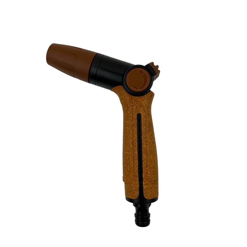 สีน้ำตาล