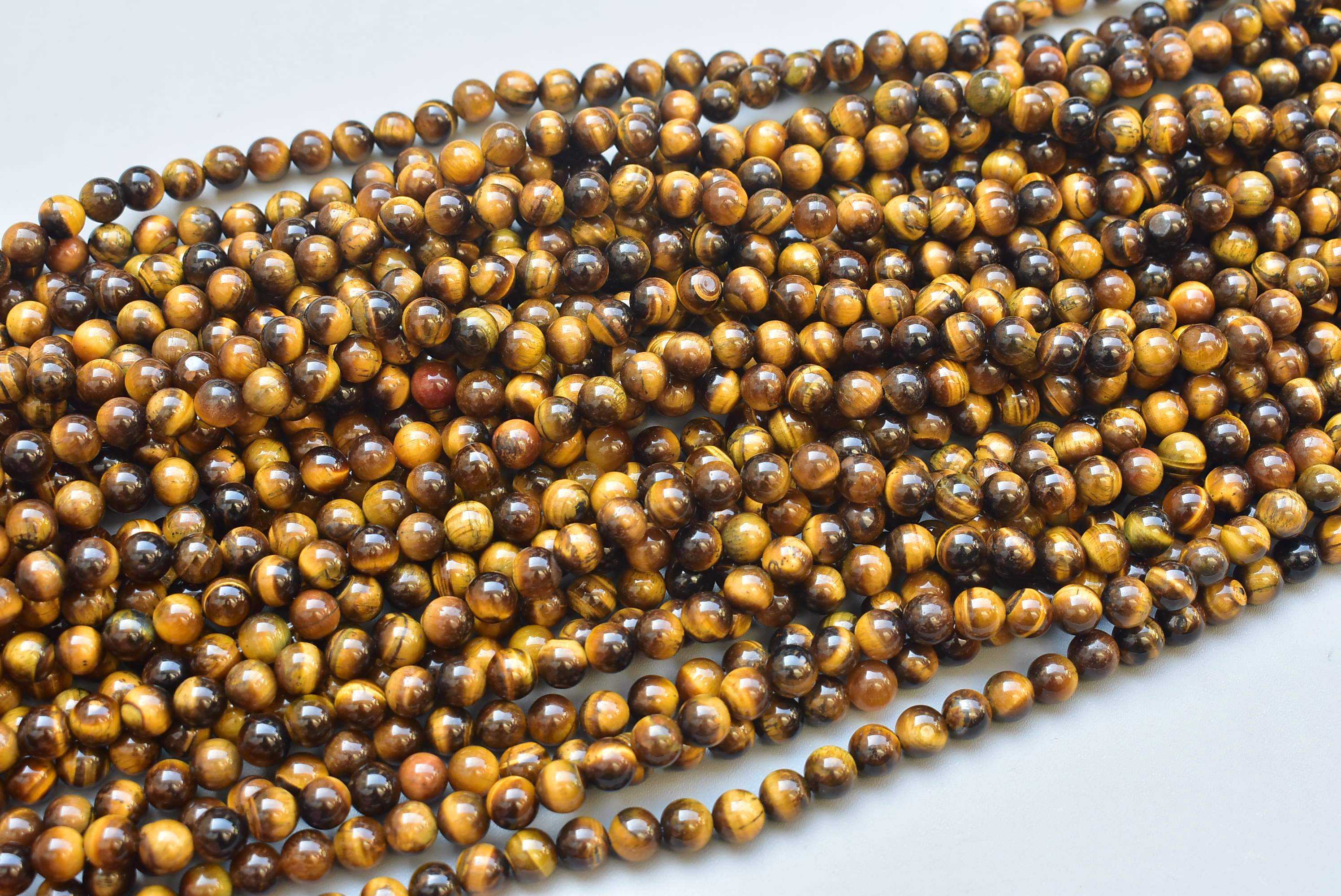 สีน้ำตาล