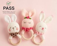 Hochet pour bébé en crochet, lapin mignon, en provenance du Vietnam