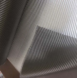 Sarga de tela tejida de fibra de carbono plateada estabilizada con patrón hexagonal para aplicaciones artesanales - Product Image 5