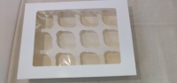 Boîtes en papier écologiques faites à la main avec laminage mat et revêtement UV pour boulangeries et pâtisseries