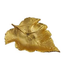 Plateau à feuilles en aluminium au meilleur design unique Plateau de service en aluminium doré Pièce maîtresse décorative pour fruits - Product Image 1