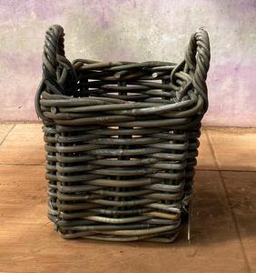 Meilleures ventes Panier en rotin brun naturel Anjani avec tricot serré pour les repas en plein air et le rangement des meubles - Product Image 3