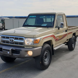 Camioneta Usada 2017, Motor 4.0 V6 Gasolina, Transmisión Manual, Volante a la Izquierda, Turbo, Interior de Tela Oscura, Control de Crucero Adaptativo, Tracción Delantera, R16, Euro V - Product Image 1