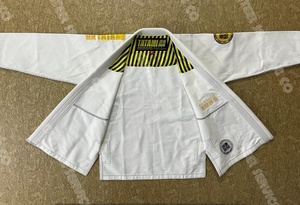 Top Trending Custom Made Brazilian Jiu Jitsu Kimonos de alta calidad 100% 450gsm algodón perla tejido al por mayor OEM Karate Sets - Product Image 3