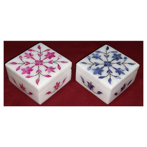 Boîtes de rangement exclusives de bijoux de travail d'incrustation de nacre de marbre blanc pur de forme carrée pour la décoration de la maison et les cadeaux - Product Image 1